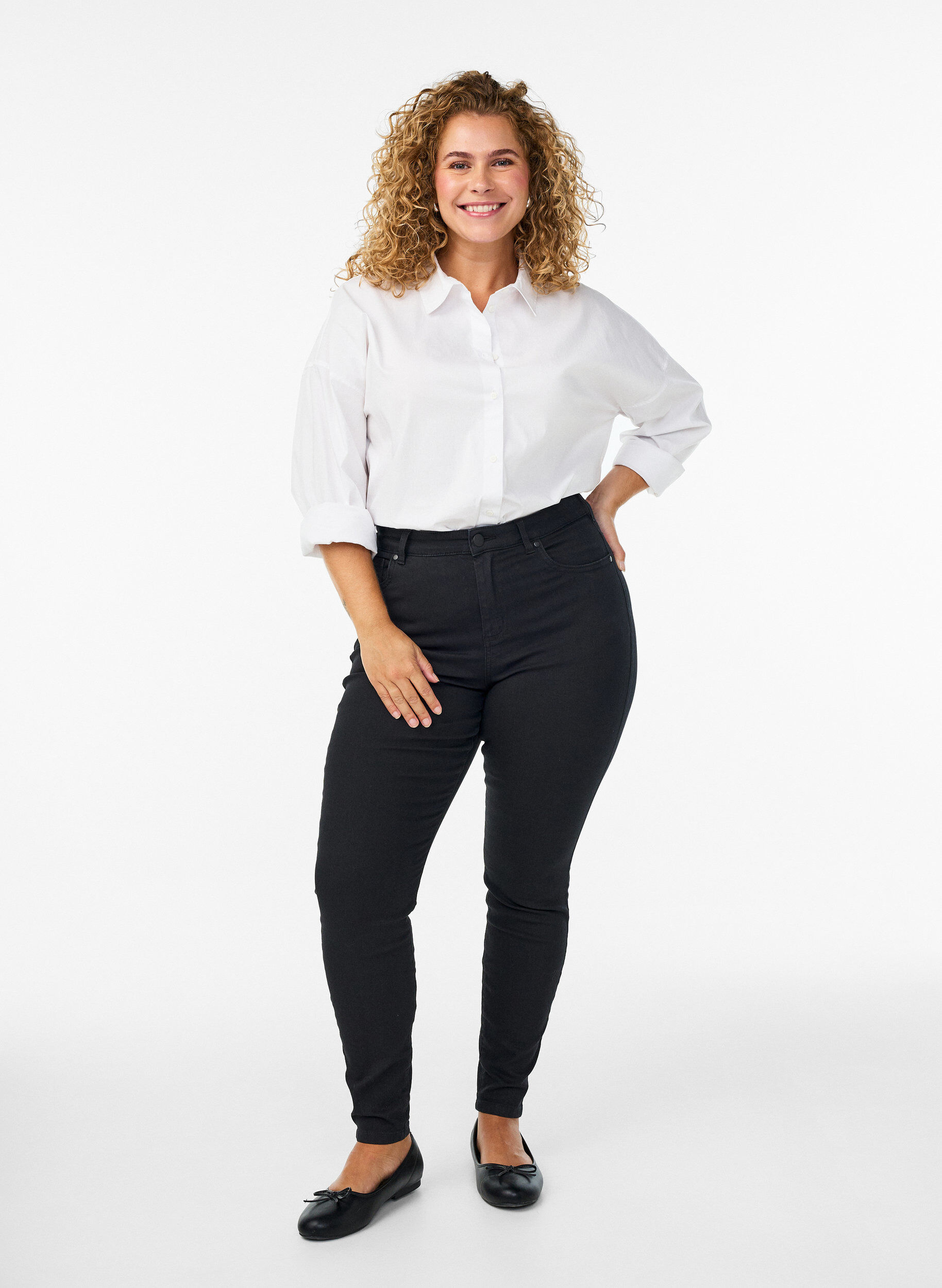 Amy jeans med h&ouml;g midja och supersmal passform, Svart, Model