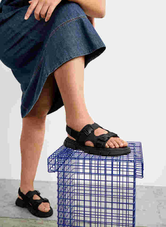 Sandal med bred passform, Black, Image