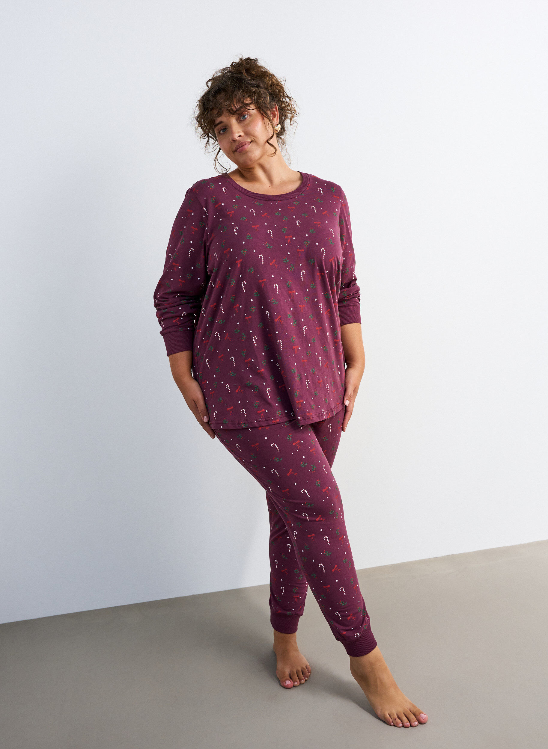 M&ouml;nstrade pyjamasbyxor, M&ouml;rk Bordeaux, Model