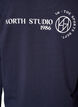L&aring;ng&auml;rmad blus i jersey med texttryck, Bl&aring;, Packshot image number 4