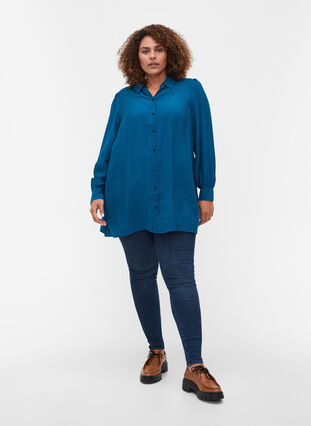 Lång enfärgad skjorta i viskosblandning, Moroccan Blue, Model image number 2