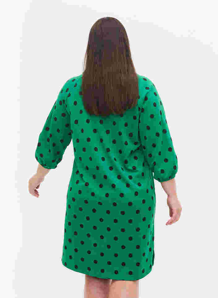 Prickig klänning med 3/4-ärmar, Jolly Green Dot, Model