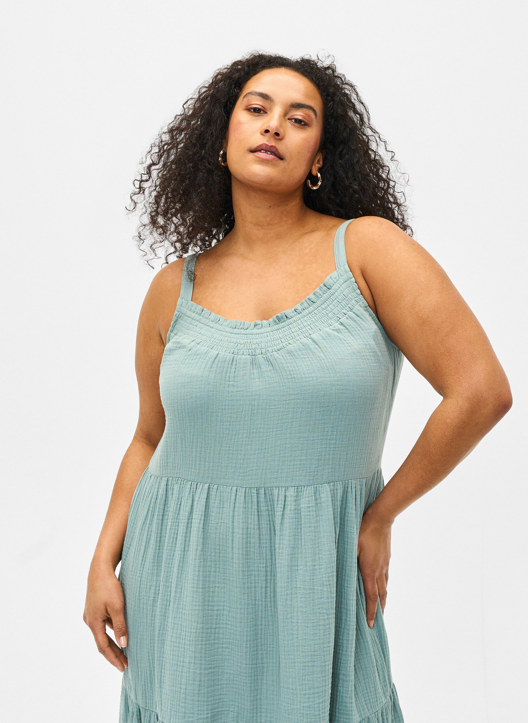 Zizzi Enkel axelbandskl&auml;nning i bomull, Chinois Green, Model image number 2