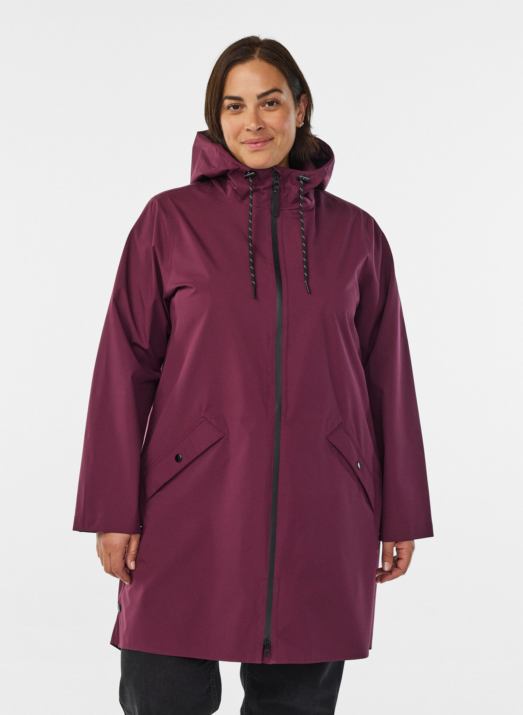 Regnjacka med fickor och huva, M&ouml;rk Bordeaux, Model