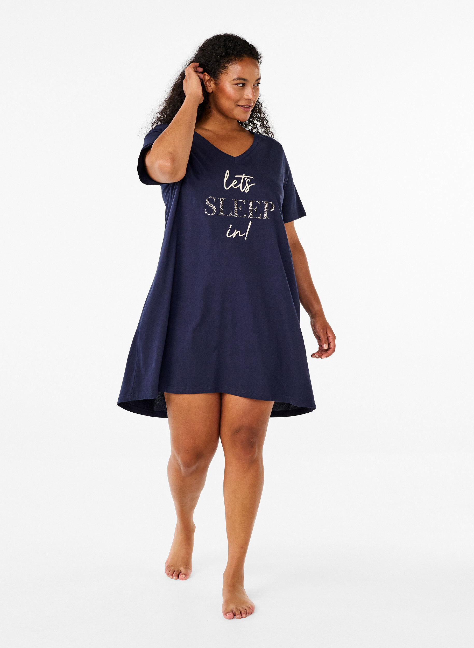 Zizzi Nattlinne i ekologisk bomull med v-ringning, Bl&aring;, Model image number 1