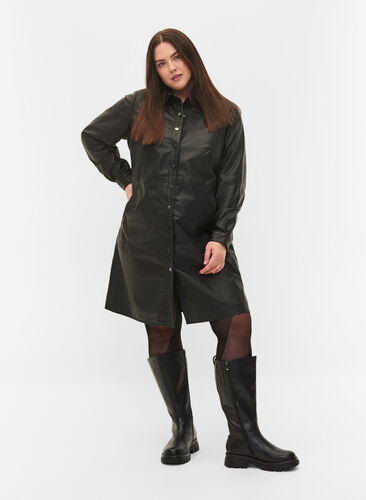 Läderklänning med långa ärmar och knäppning, Black, Model image number 0