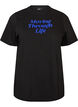 T-shirt i bomull med texttryck, Svart, Packshot image number 0