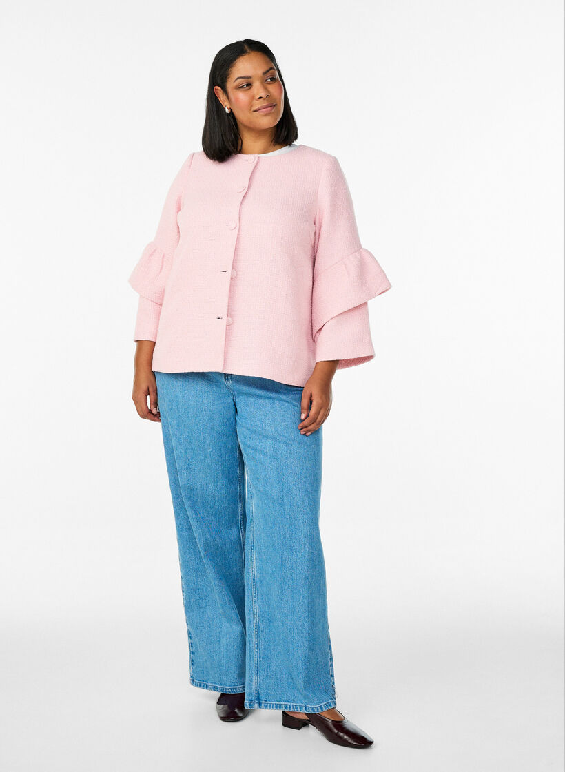 Jacka i boucl&eacute; med volangdetaljer, Rosa, Model image number 1