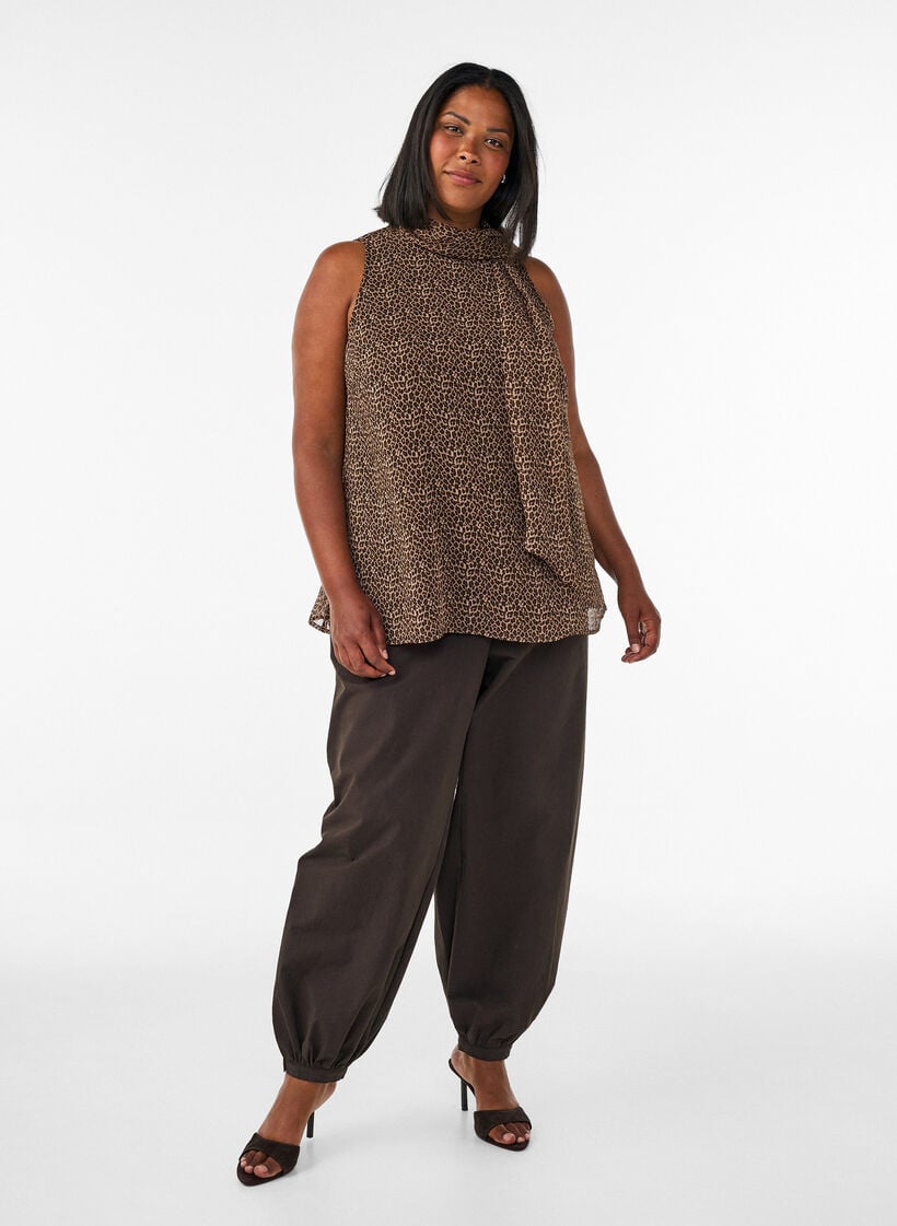 &Auml;rml&ouml;s blus med h&ouml;g hals och rosett, Brun, Model image number 1