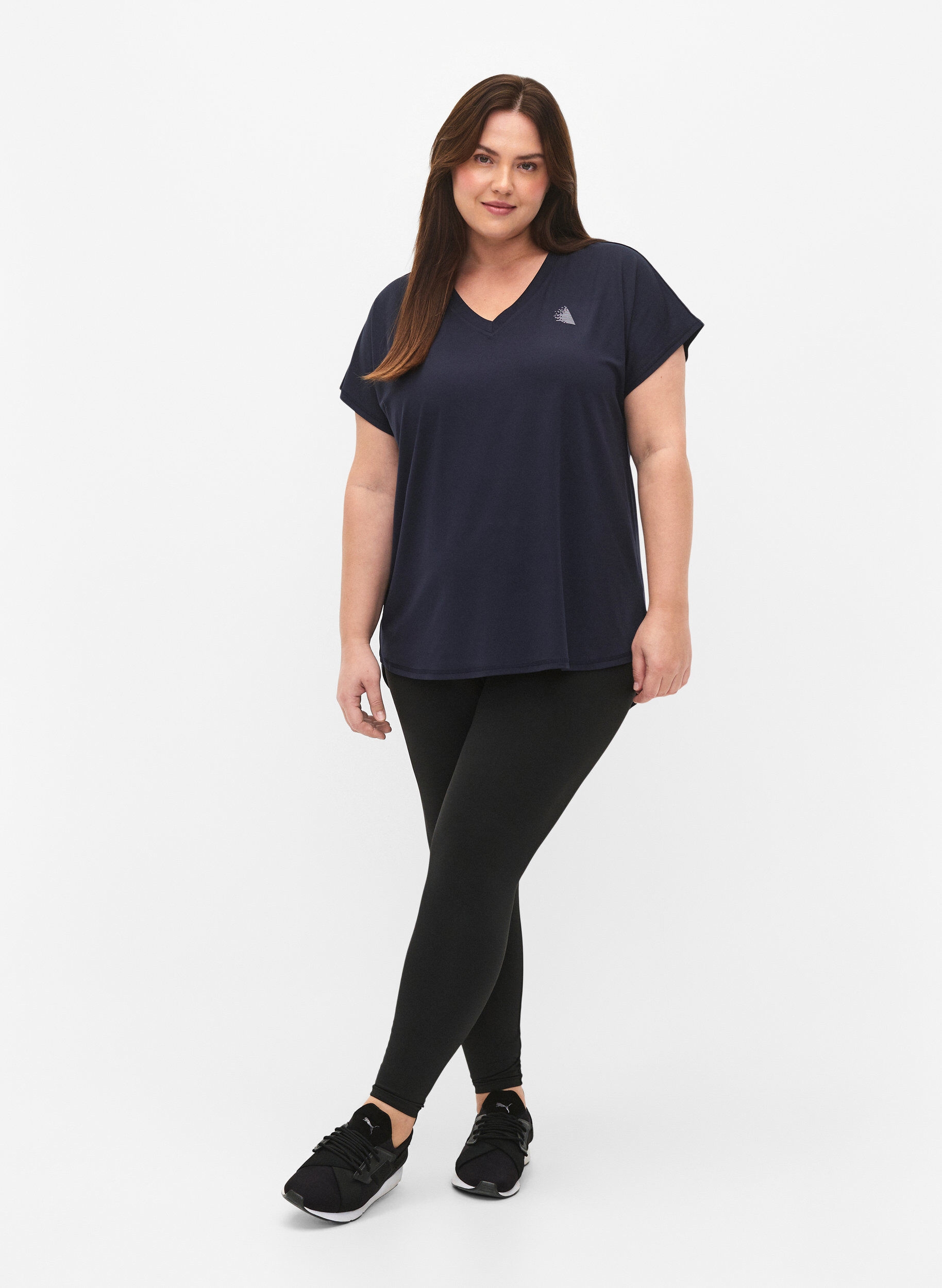 Zizzi Tr&auml;nings t-shirt med v-ringning, Night Sky, Model image number 2