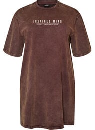 L&ouml;s t-shirtkl&auml;nning med tv&auml;ttad look, Brun