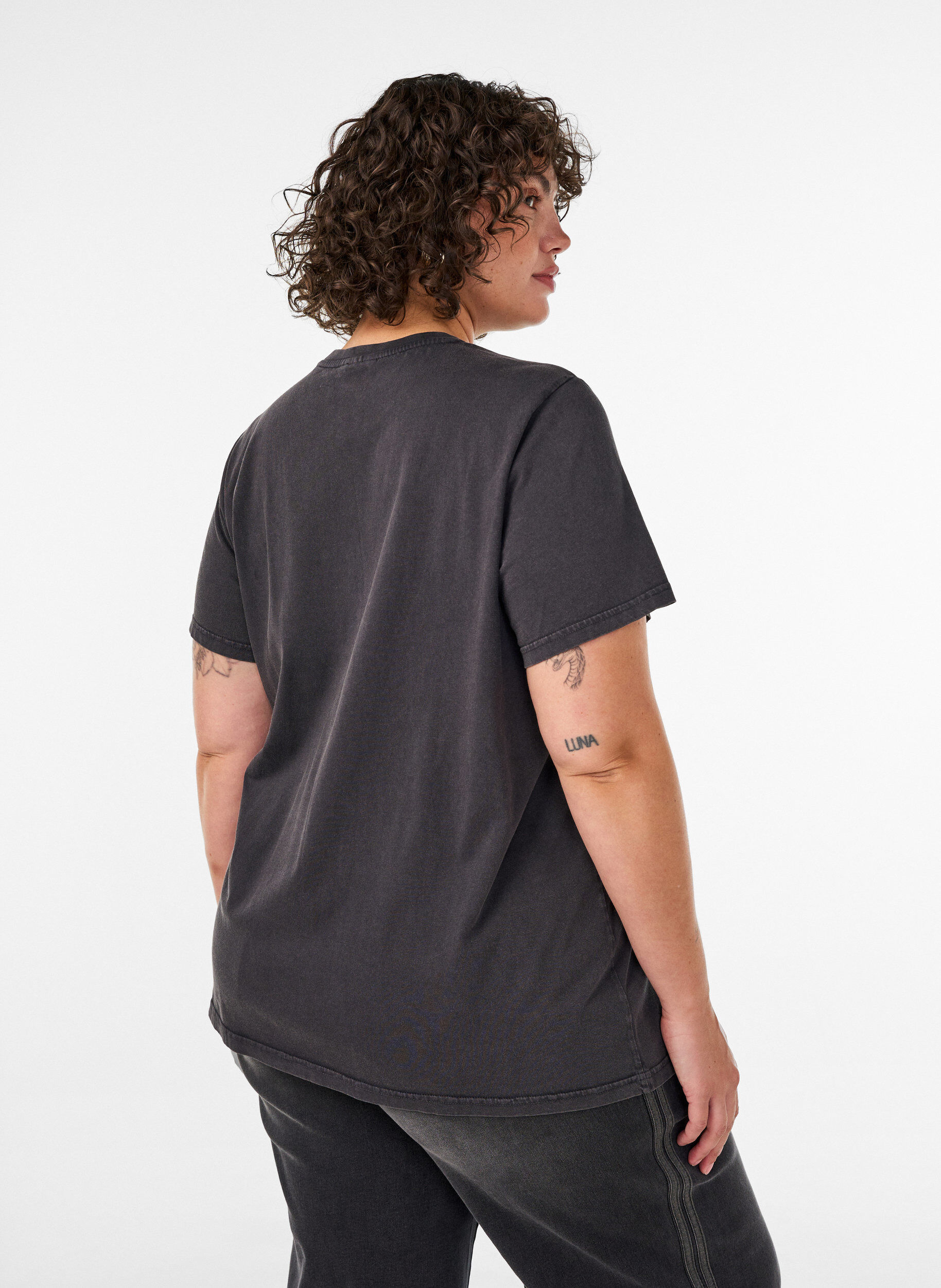 ZizziT-shirt i ekologisk bomull med grafiskt tryck, Beige, Model image number 2