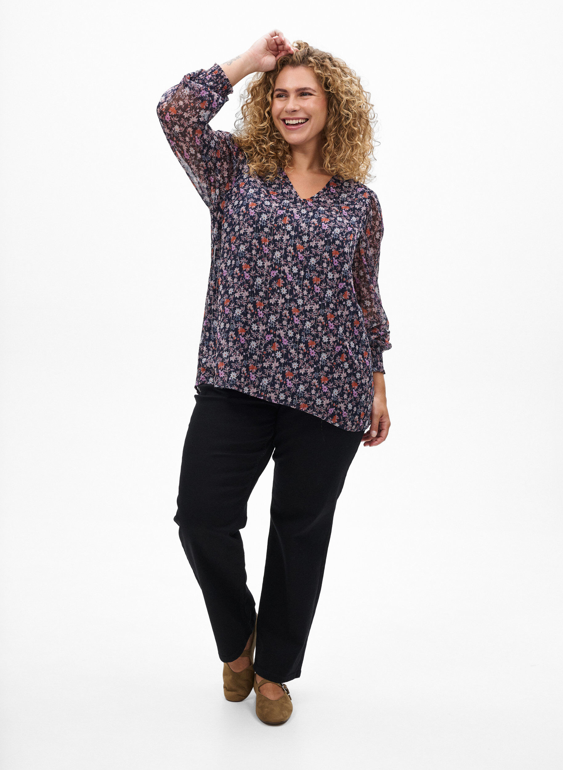 ZizziBlus med blomm&ouml;nster och glittertr&aring;d, Bl&aring;, Model image number 1
