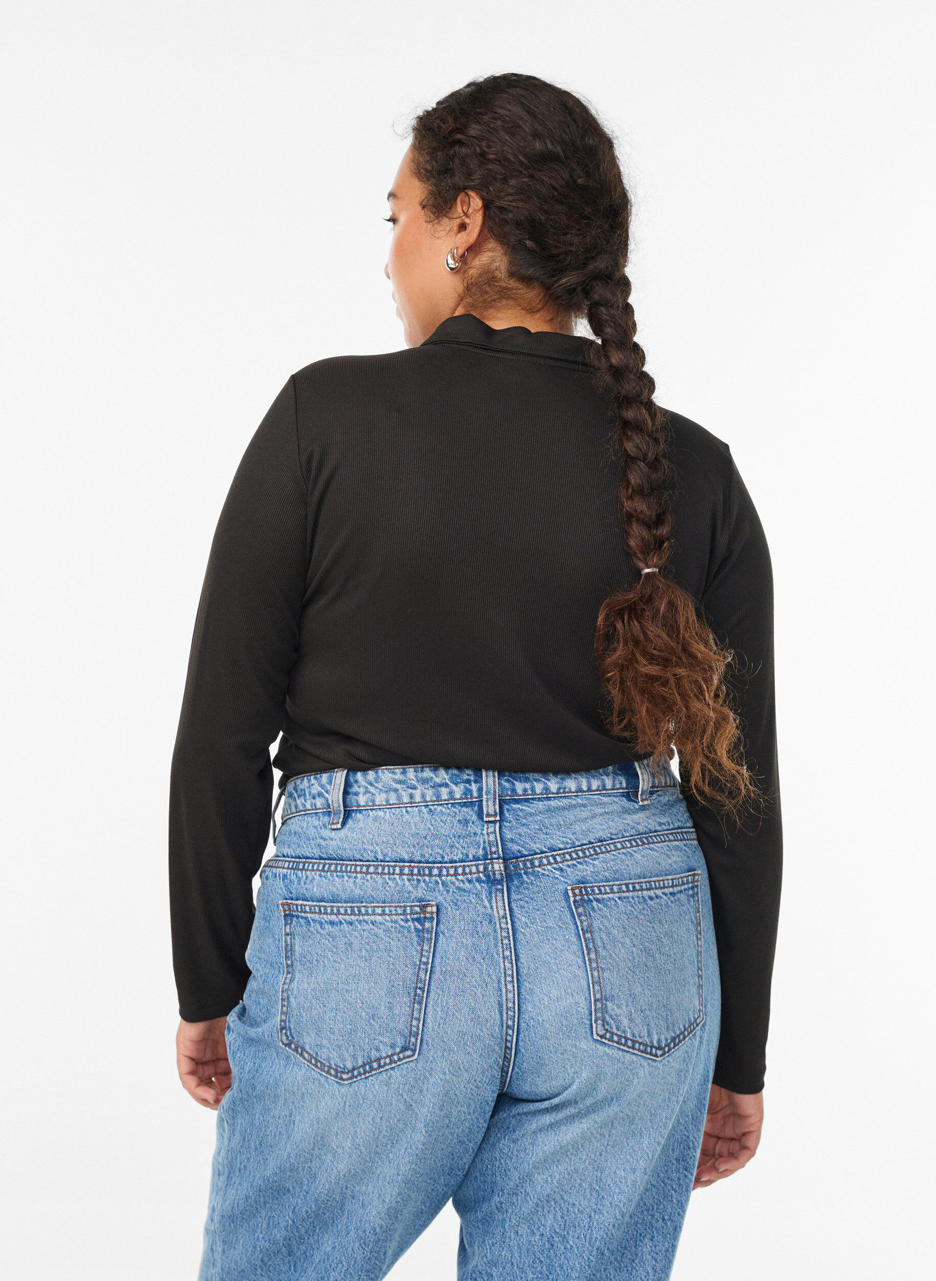 Zizzi Pik&eacute;tr&ouml;ja i mjuk ribb med l&aring;nga &auml;rmar, Svart, Model image number 2