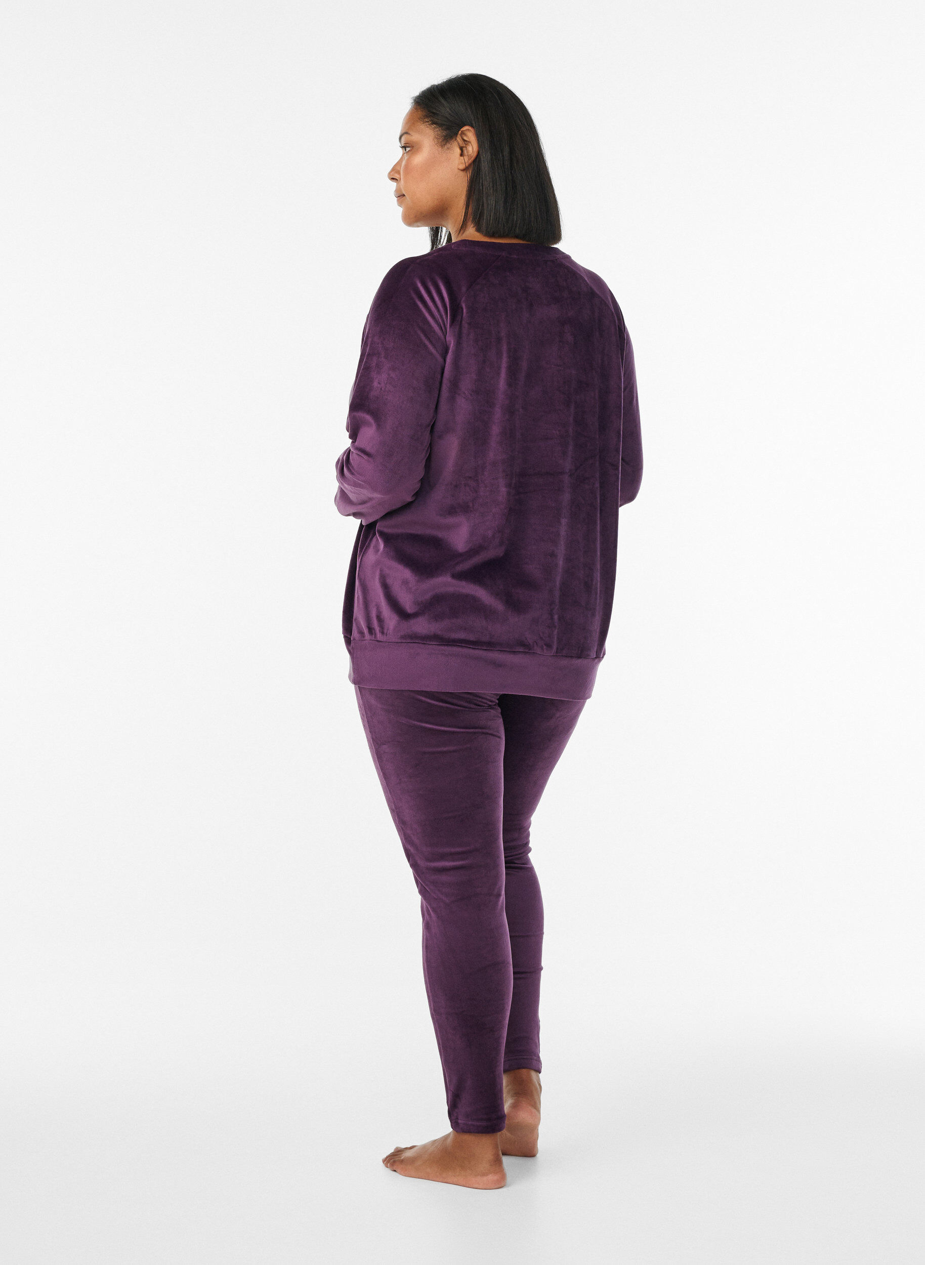 Zizzi Figurn&auml;ra leggings i velour, Lila, Model image number 1