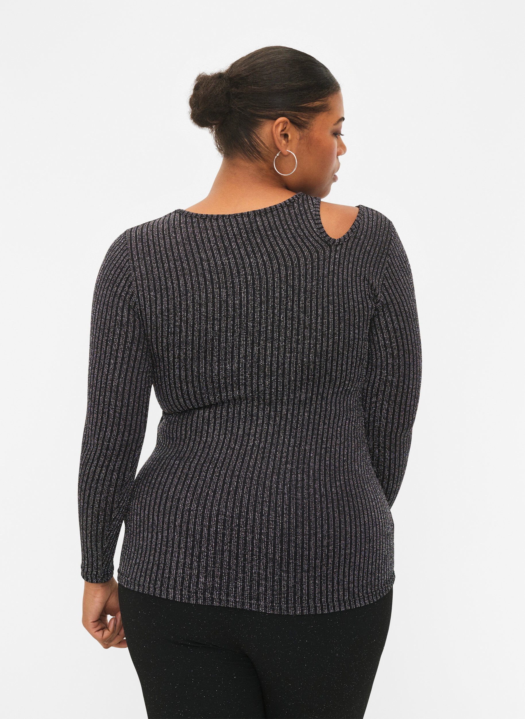 Zizzi L&aring;ng&auml;rmad blus med utsk&auml;rning och glitter, B. w. Silver Stripes, Model image number 1