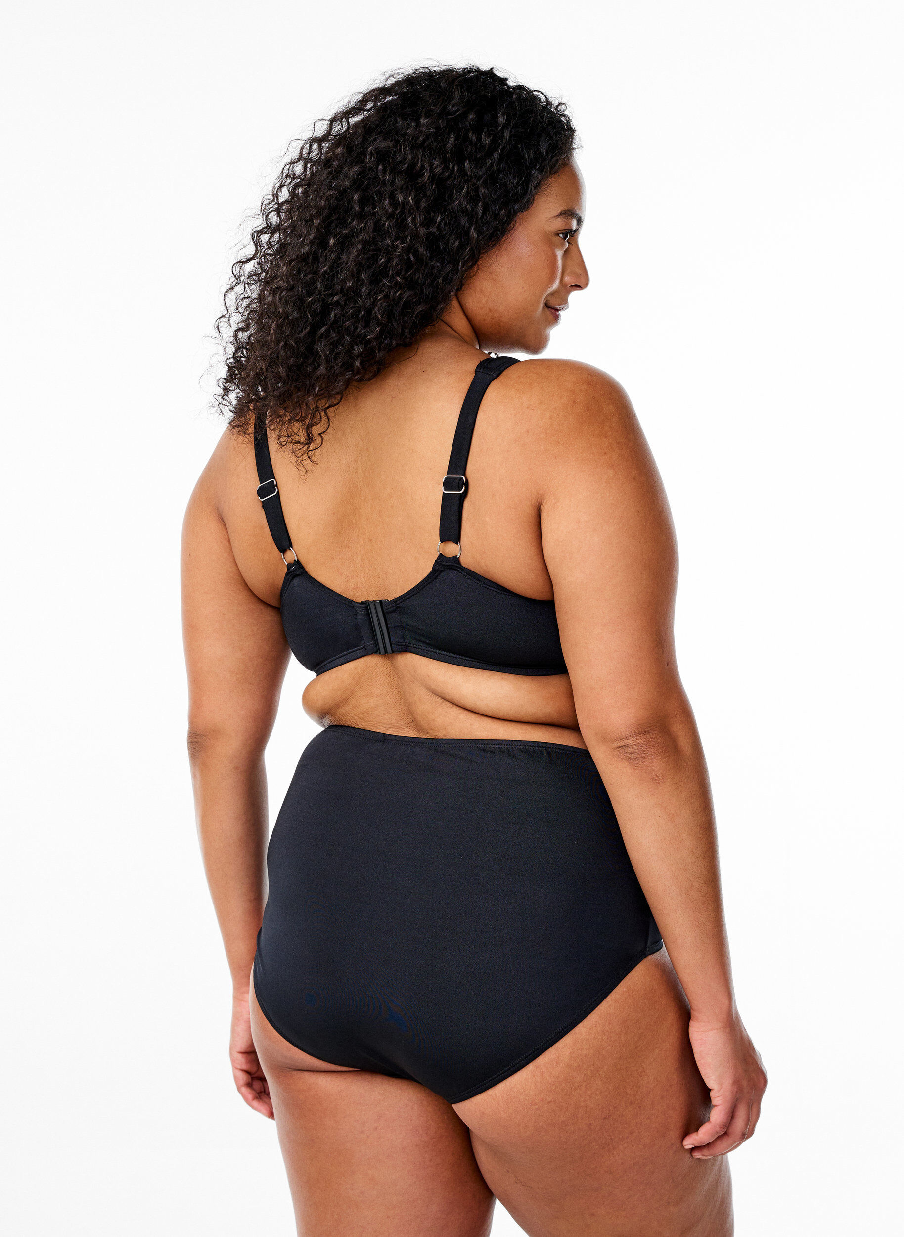 ZizziHelt&auml;ckande bikinitopp med bygel, Svart, Model image number 2