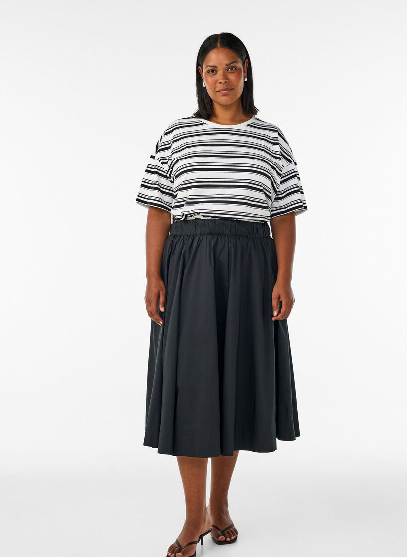 Vid a-linjeformad midikjol, Svart, Model image number 1