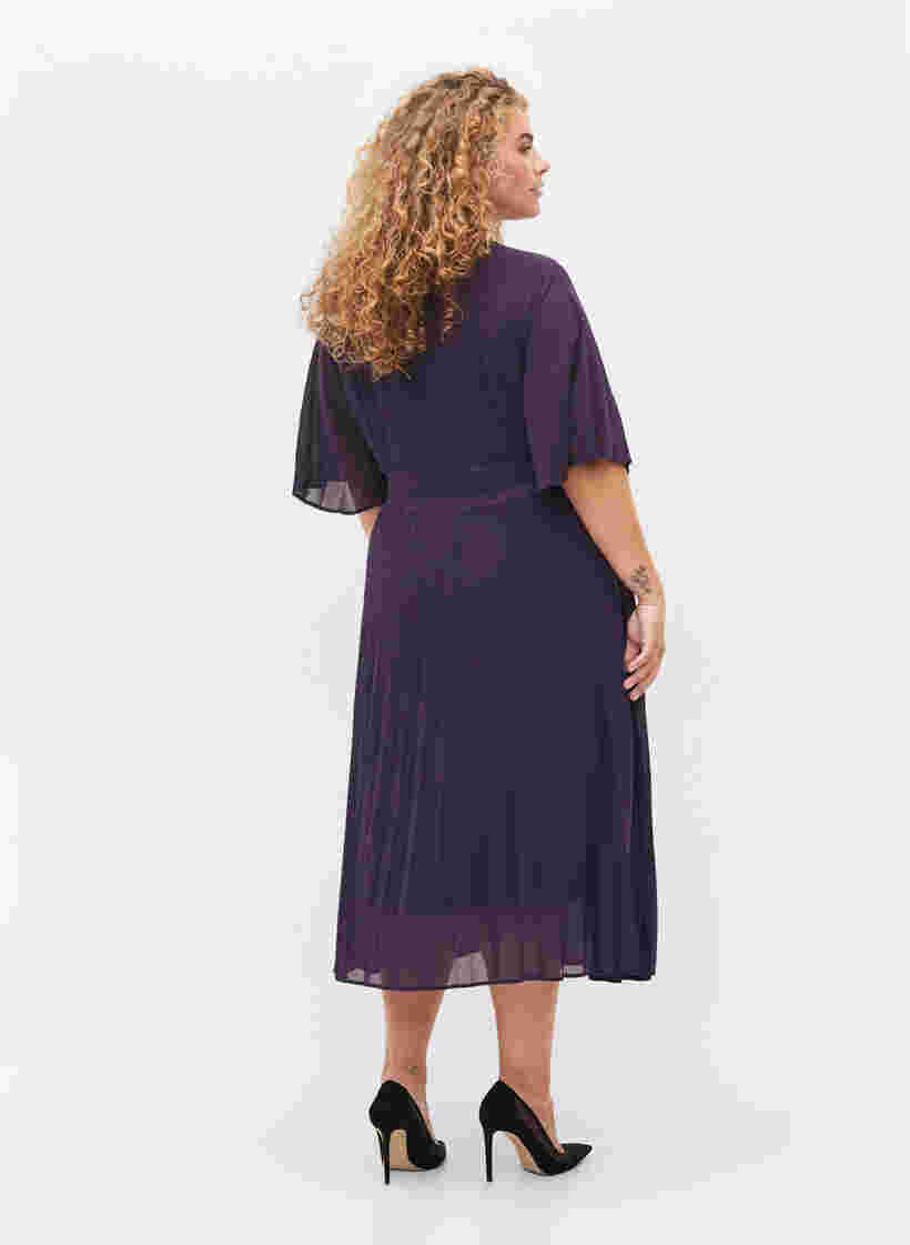 Plisserad klänning med korta ärmar, Purple Velvet, Model image number 1