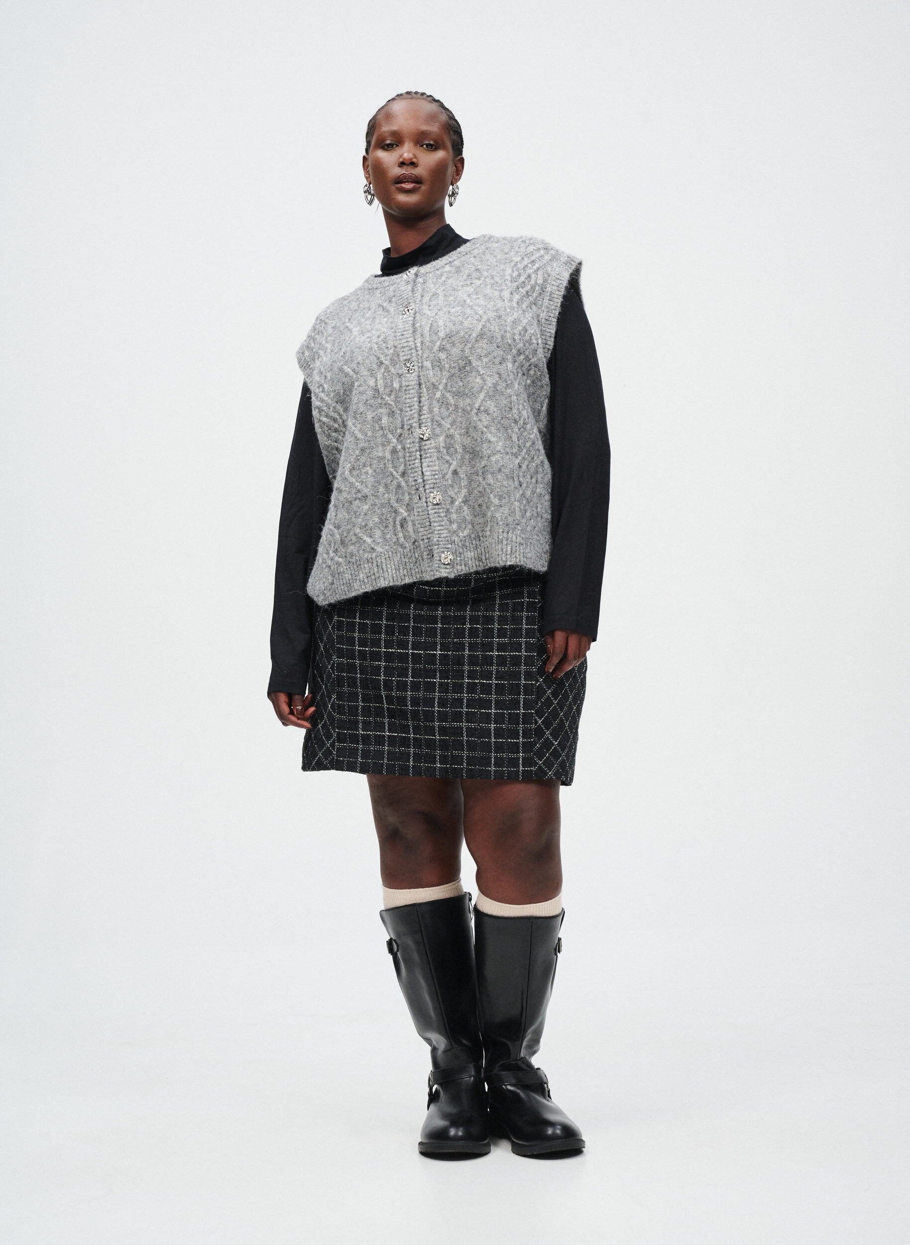 Zizzi L&aring;ng&auml;rmad blus med h&ouml;g hals, Svart, Image image number 0