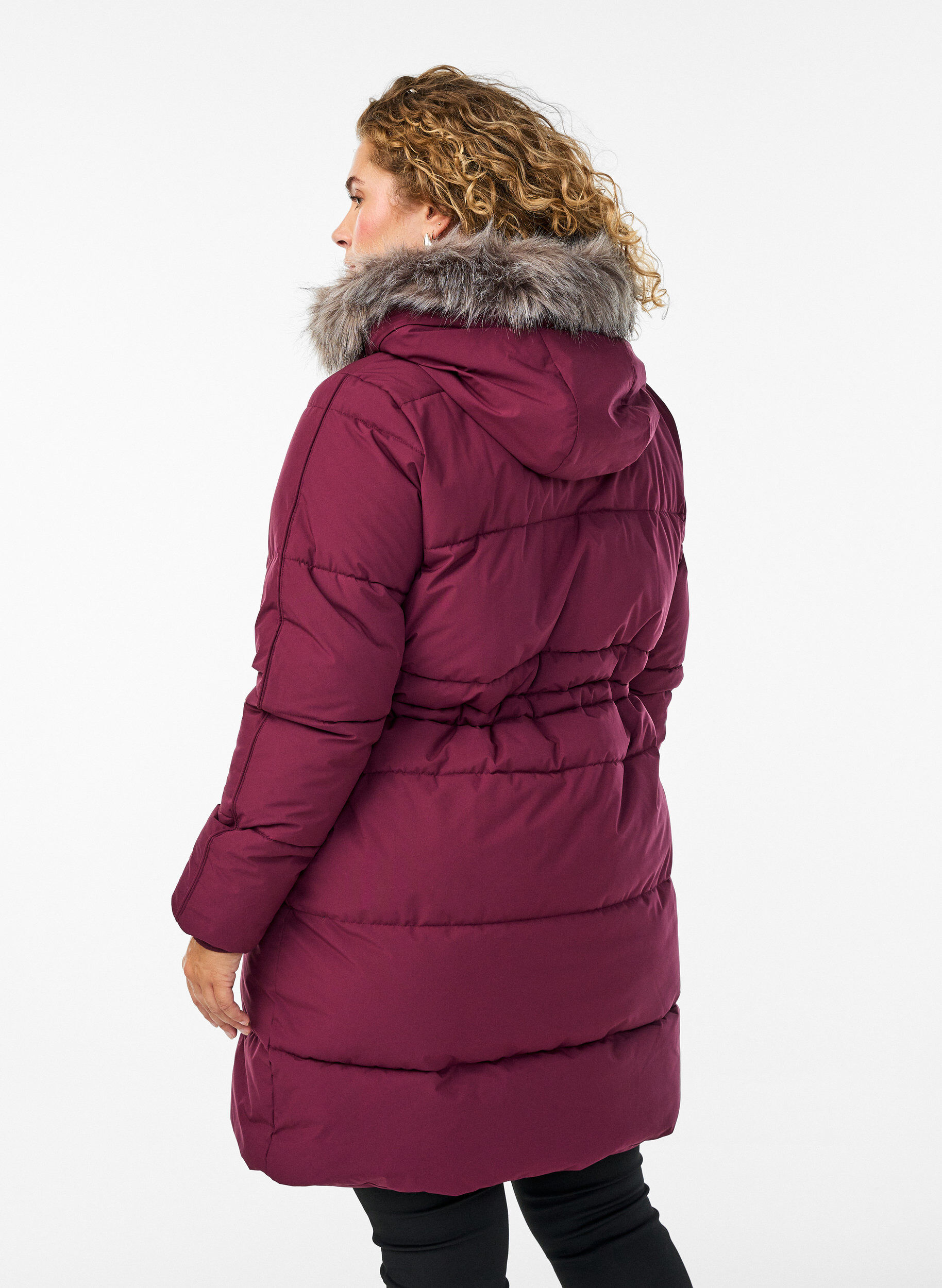 Zizzi Vattenavvisande parkas med krage i fuskp&auml;ls, M&ouml;rk Bordeaux, Model image number 2