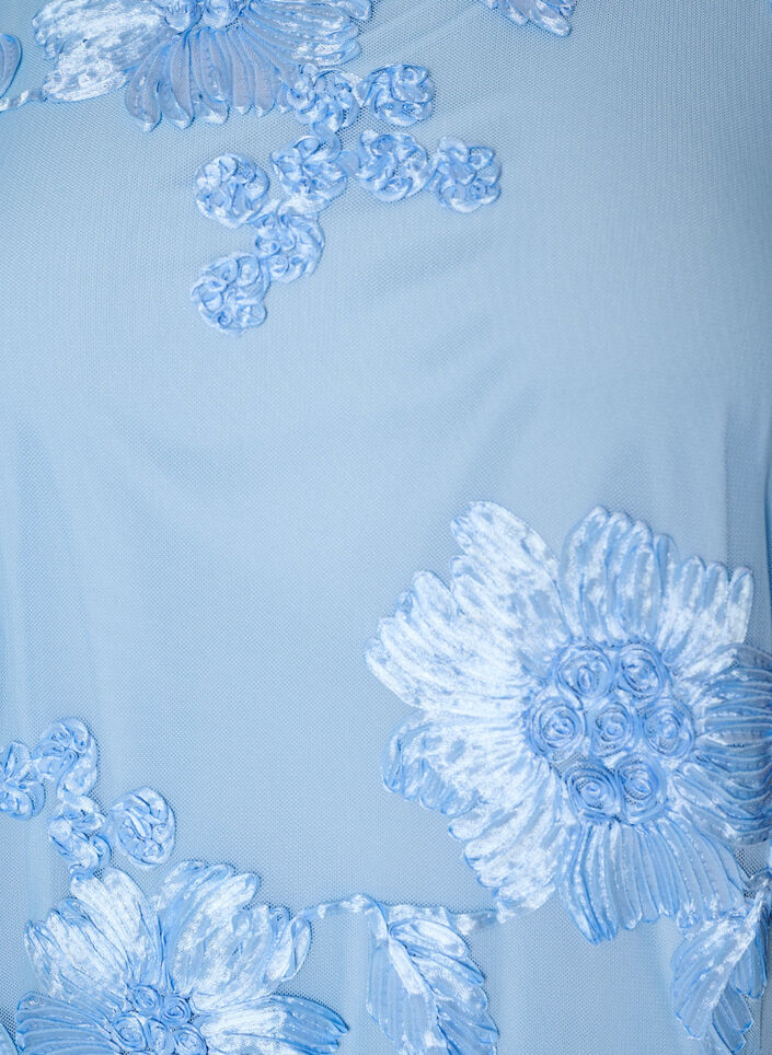 Kl&auml;nning i mesh med blomapplikationer, Bl&aring;, Packshot image number 2
