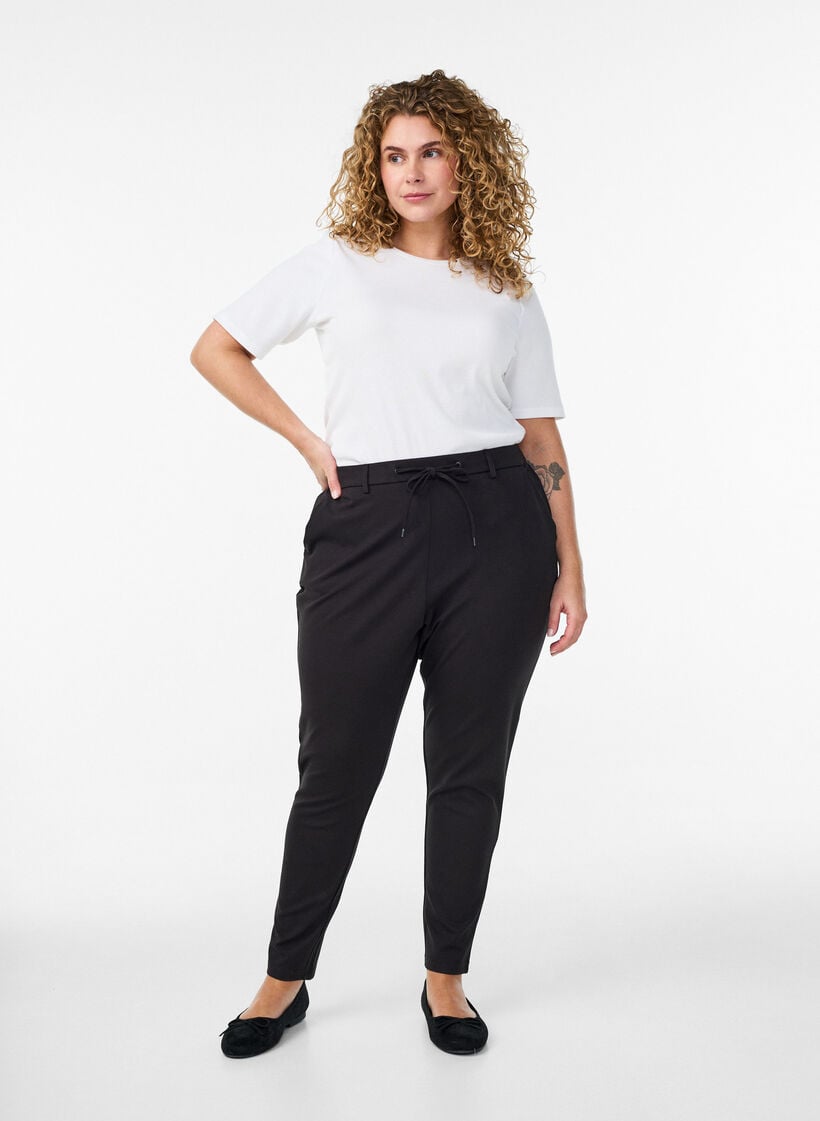 Croppade Maddison byxor, Svart, Model image number 0