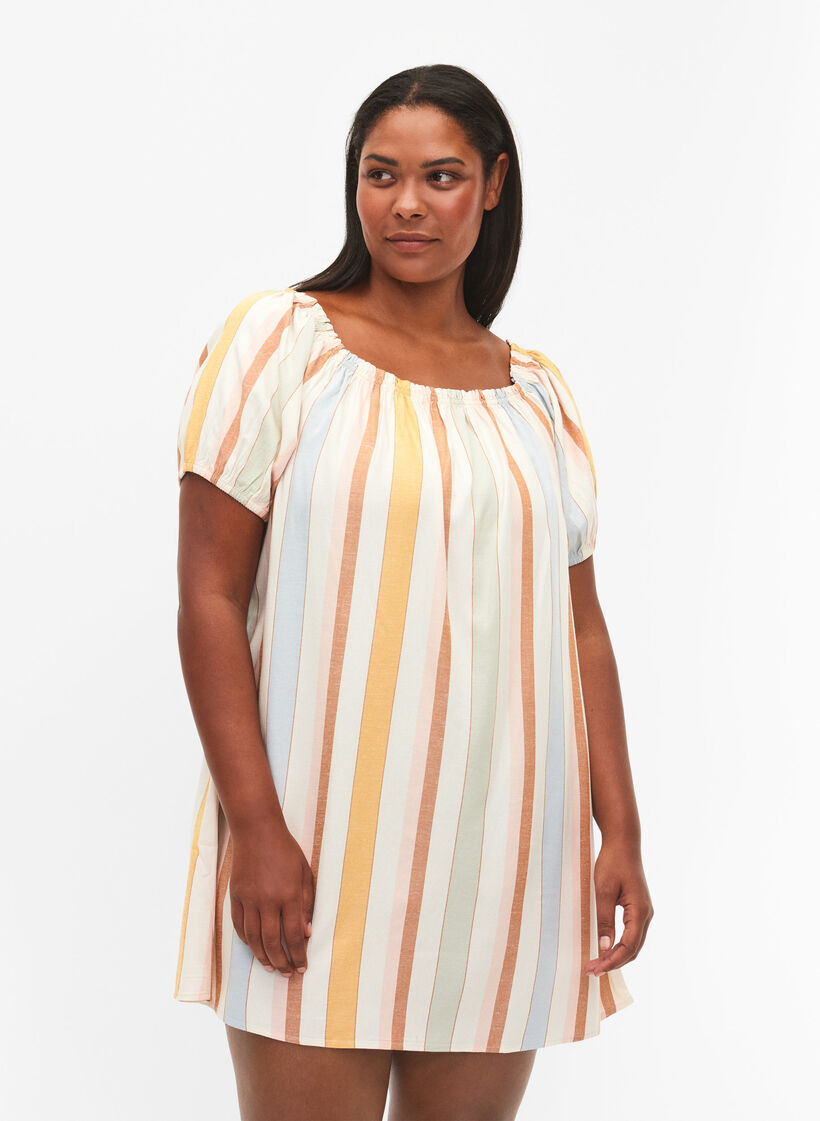 Strandtunika med off-shoulder, Striped Jaquard, Model image number 0