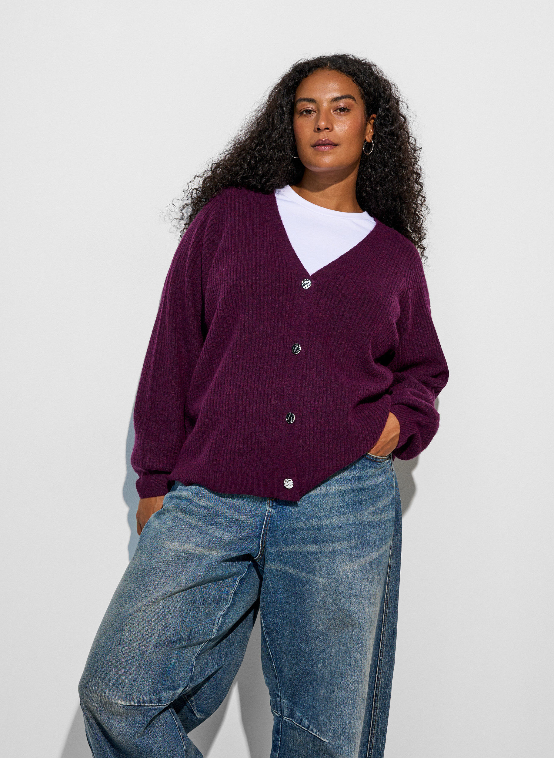 ZizziKofta med V-ringning och ribbad struktur, Lila, Model image number 0