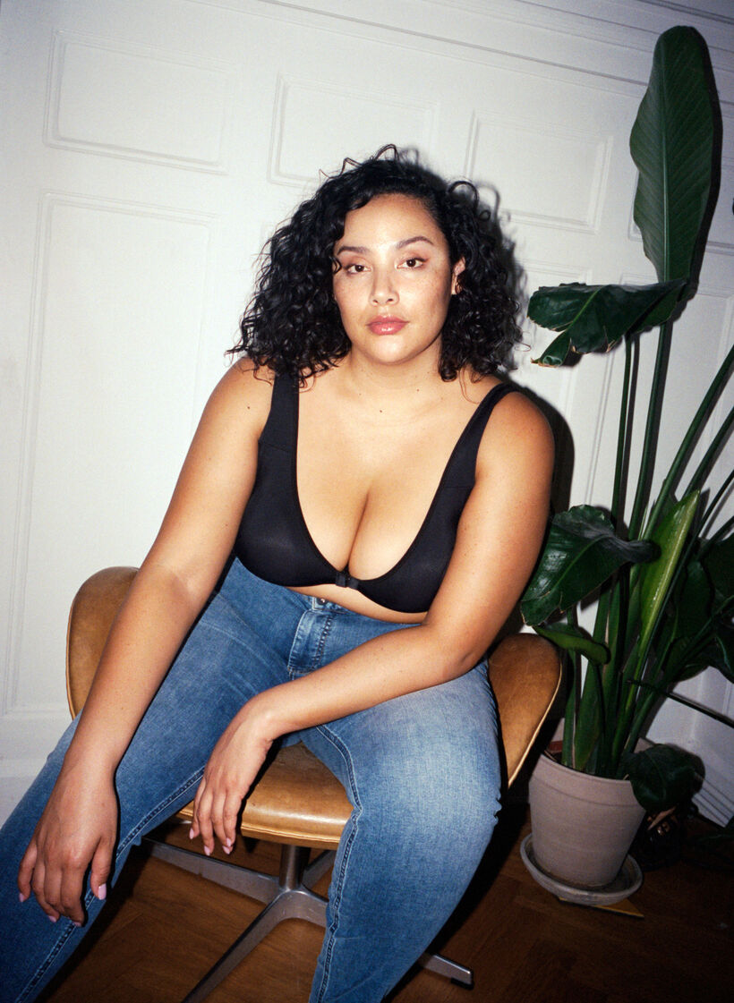 Bh med stängning fram, Black, Image image number 0