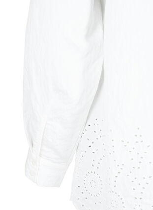 Viskosskjorta med Broderie anglaise, Bright White, Packshot image number 3