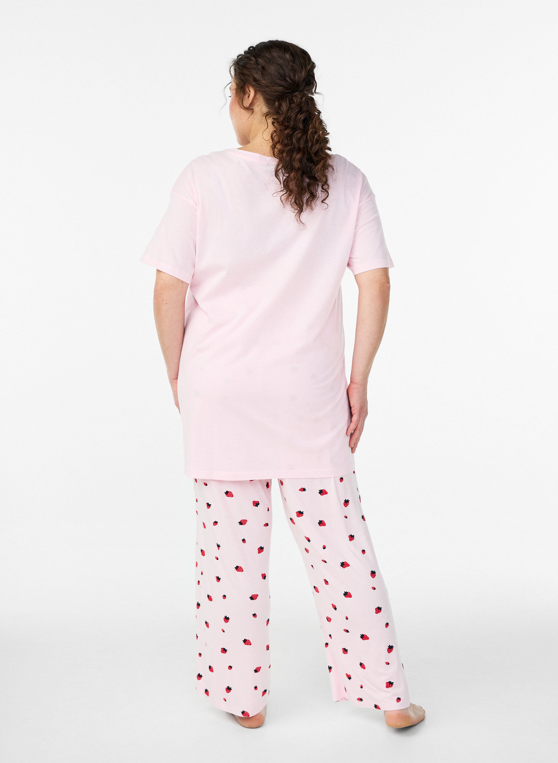 Zizzi Pyjamasbyxor i mjuk jersey med h&ouml;g midja och fruktm&ouml;nster, Rosa, Model image number 1