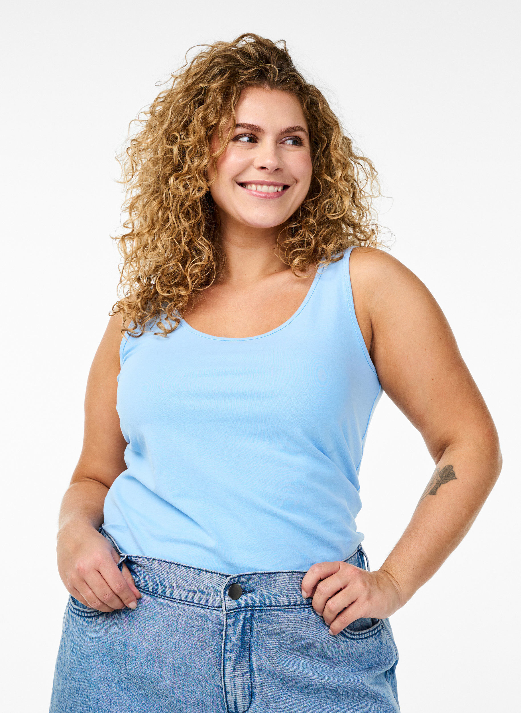 Zizzi Solid f&auml;rg bas topp i bomull, Bl&aring;, Model image number 0