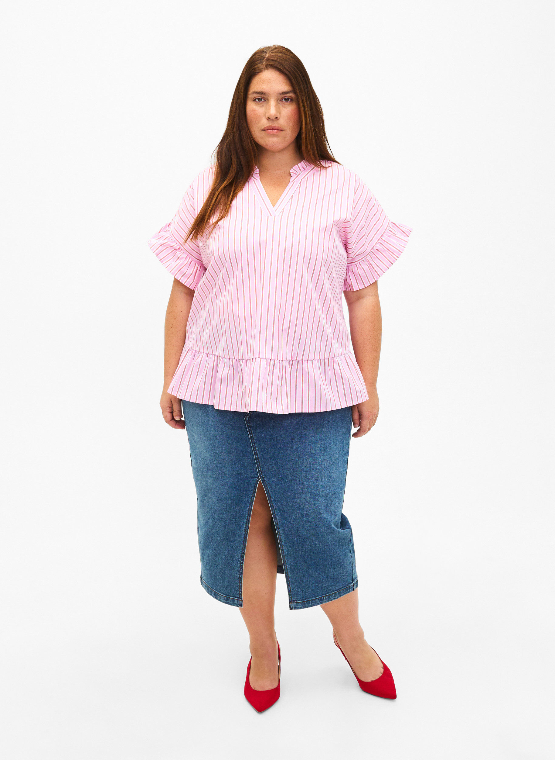 Zizzi Randig blus med peplum och volangdetaljer, Pink Red Stripe, Model image number 2