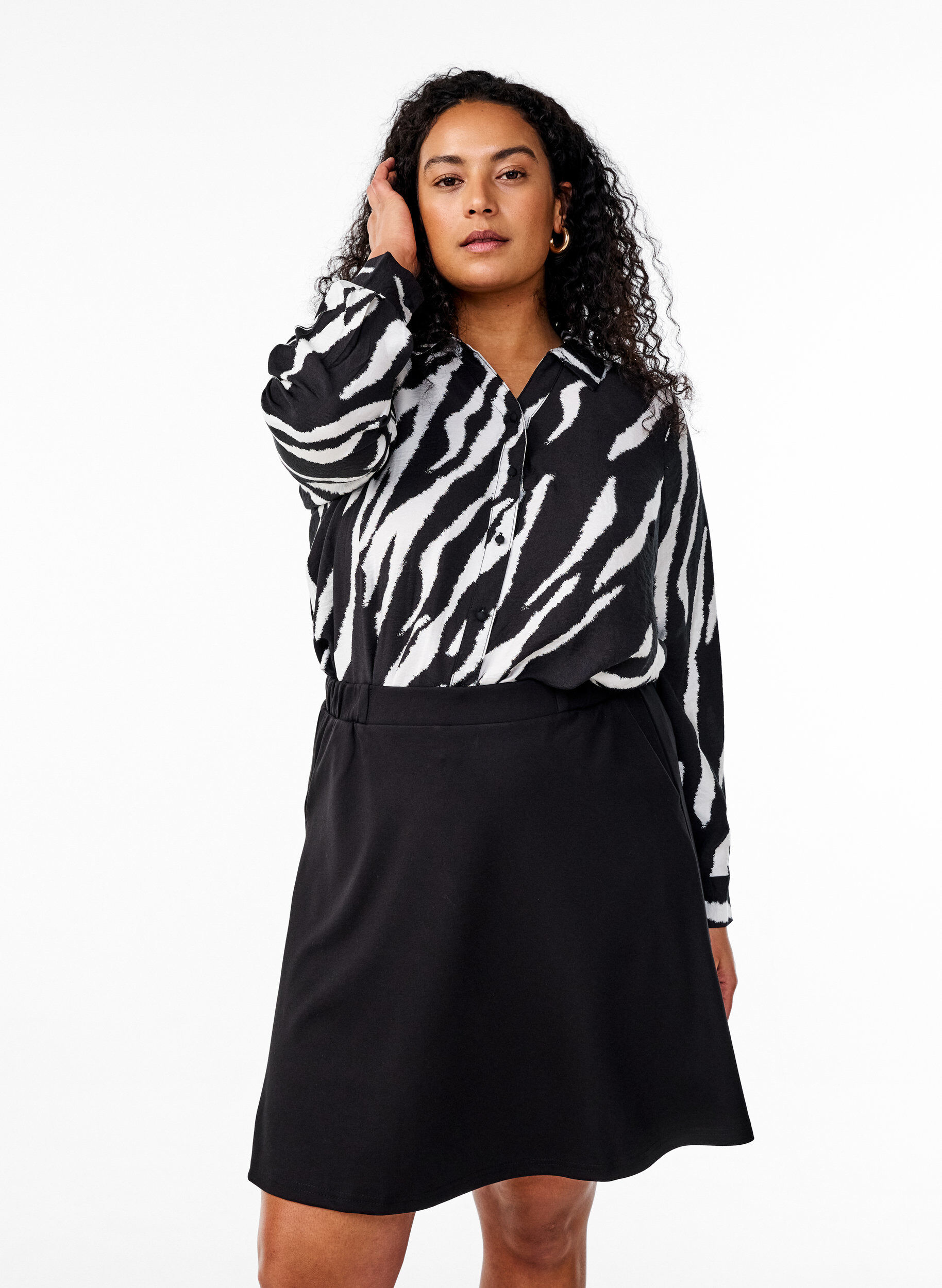 Skaterkjol i viskos, Svart, Model