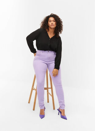 Högmidjade Amy jeans med super slim passform, Lavender, Model image number 2