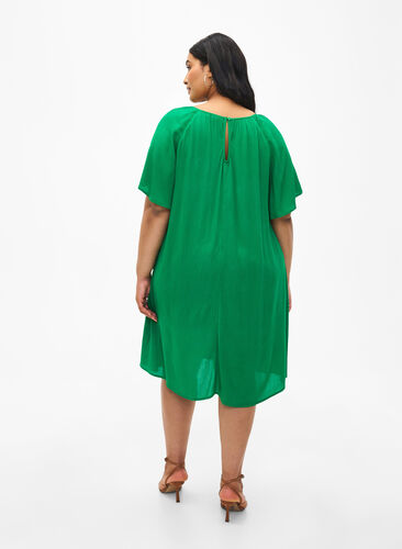 Klänning i viskos med korta ärmar, Jolly Green, Model image number 1