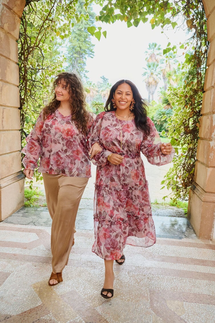 Blommigt look, , Model