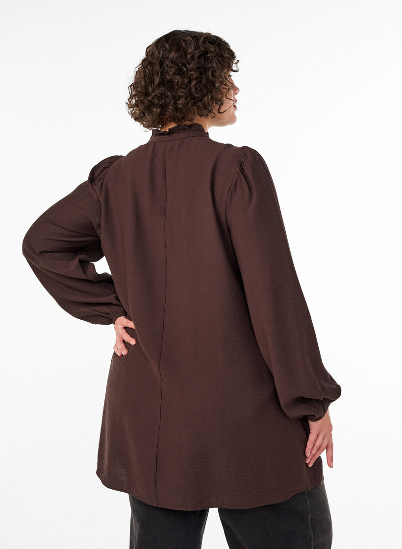 Tunika i viskos med volanger och knappar, Brun, Model image number 2