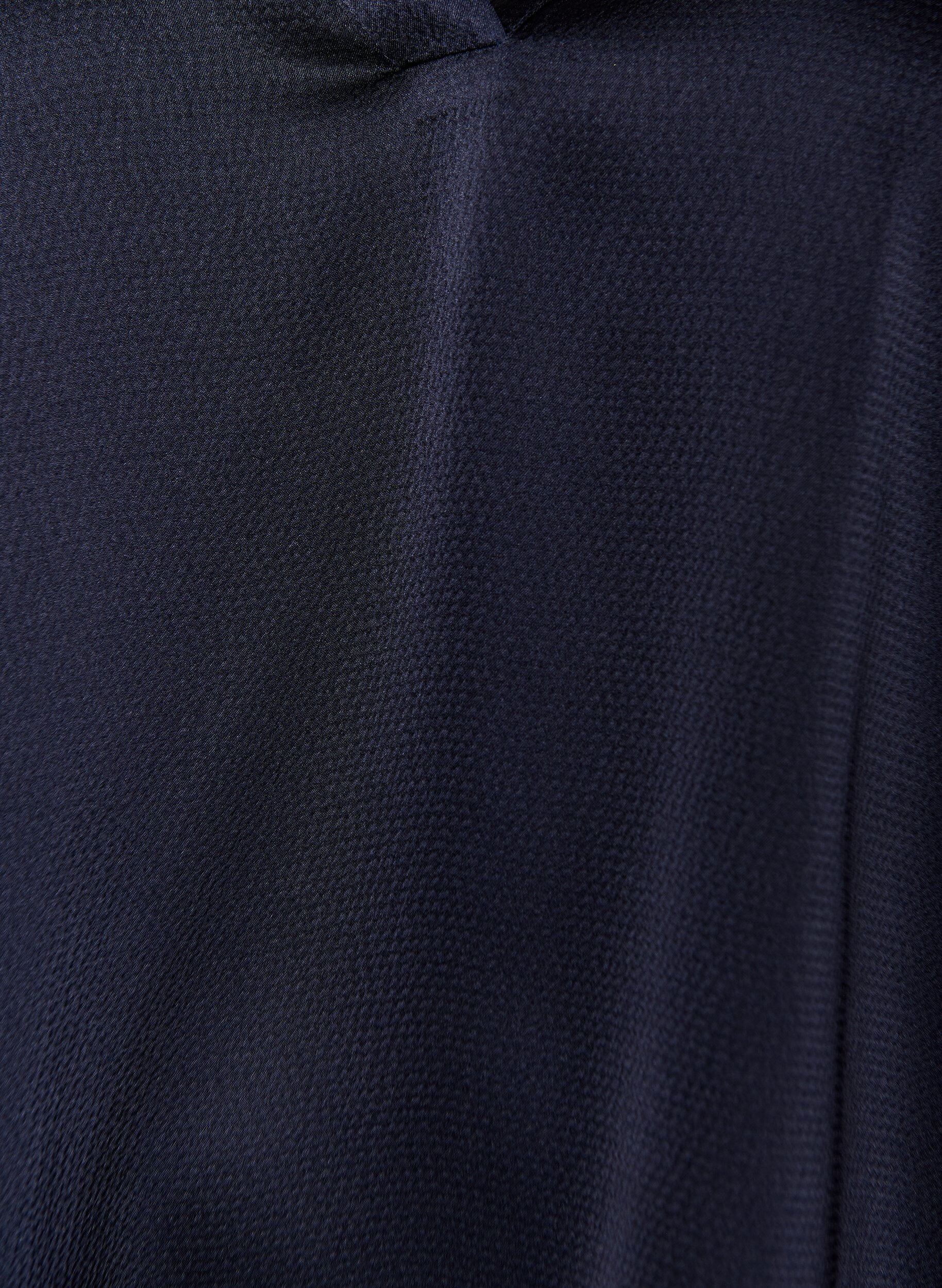 Zizzi Blus i satinlook med halvl&aring;nga &auml;rmar och volangkrage, Bl&aring;, Packshot image number 2