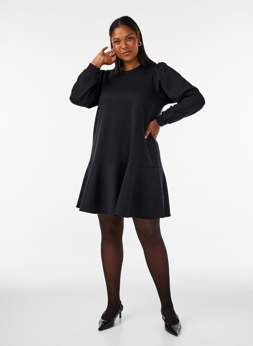 Sweatshirtkl&auml;nning i A-linje med volanglager, Svart, Model image number 1