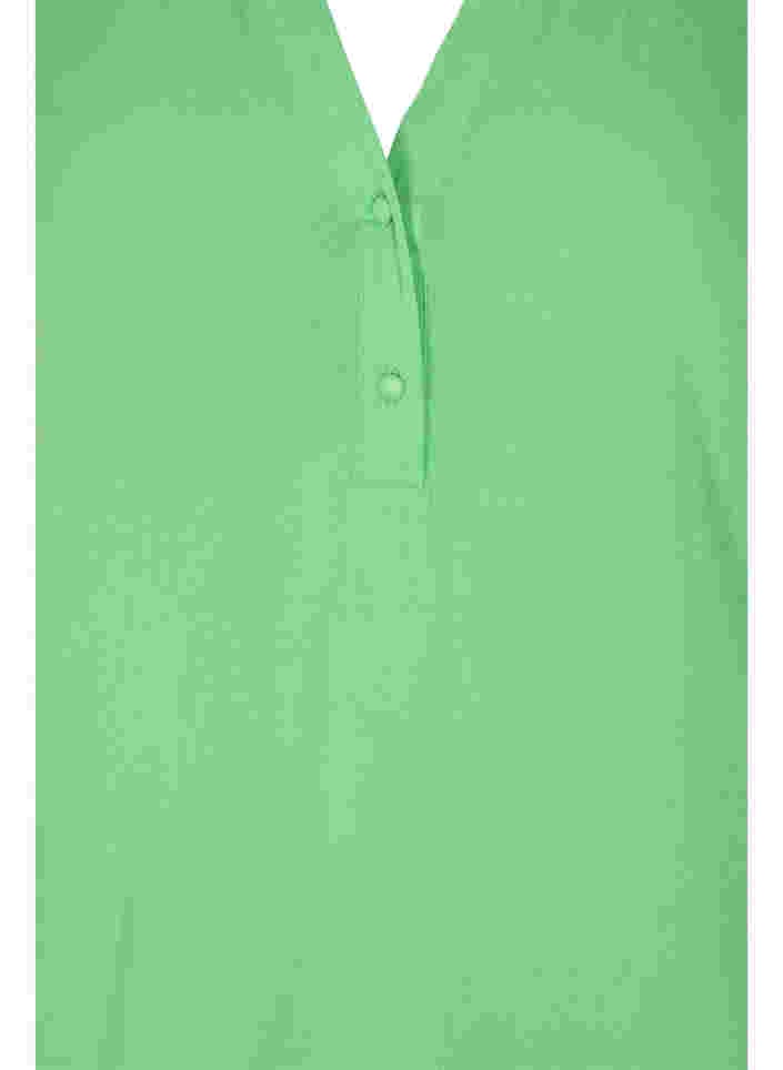 Viskosblus med 3/4-ärmar och v-ringning, Summer Green, Packshot image number 2