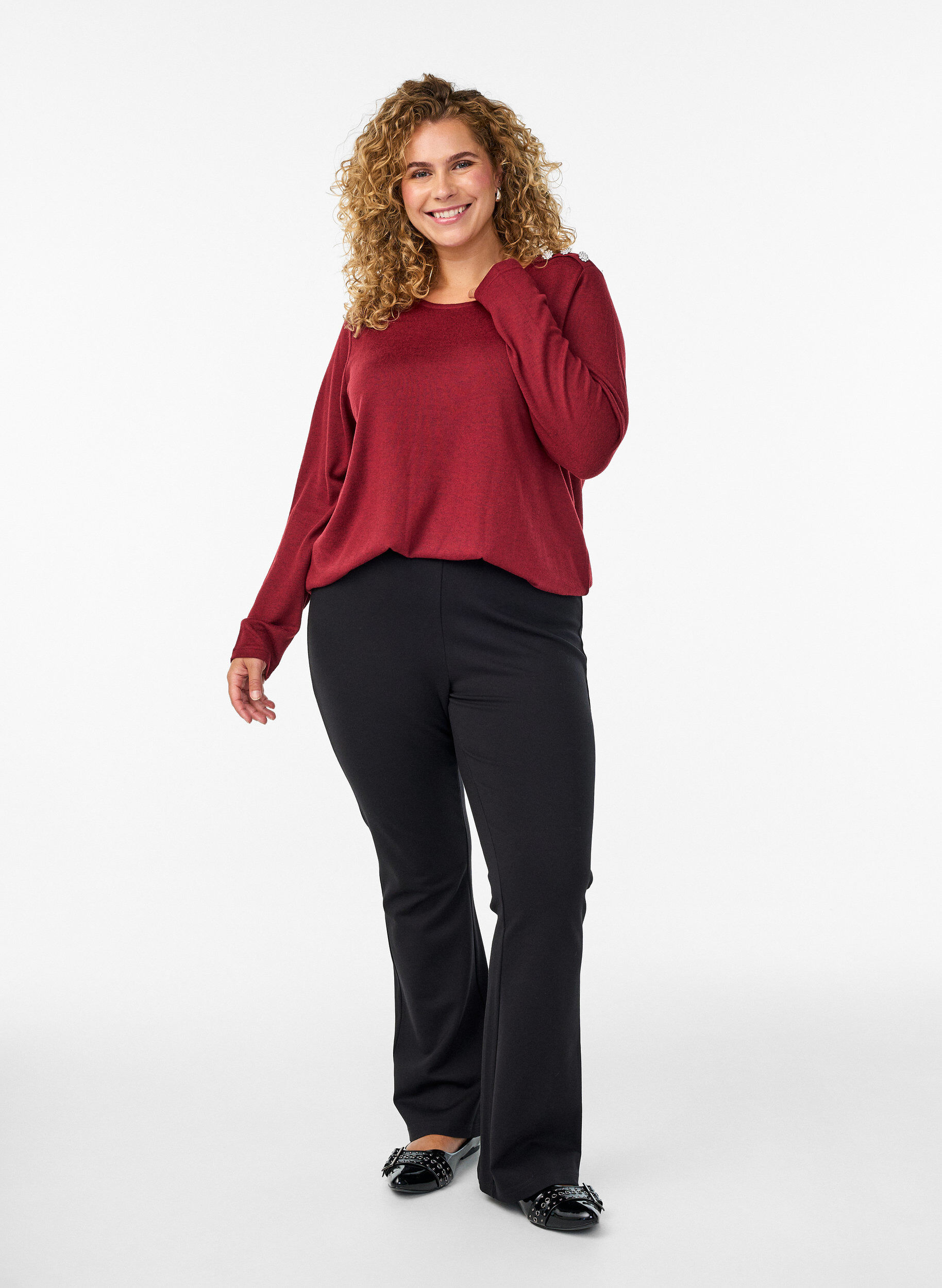 Bootcut-byxa i viskosblandning, Svart, Model