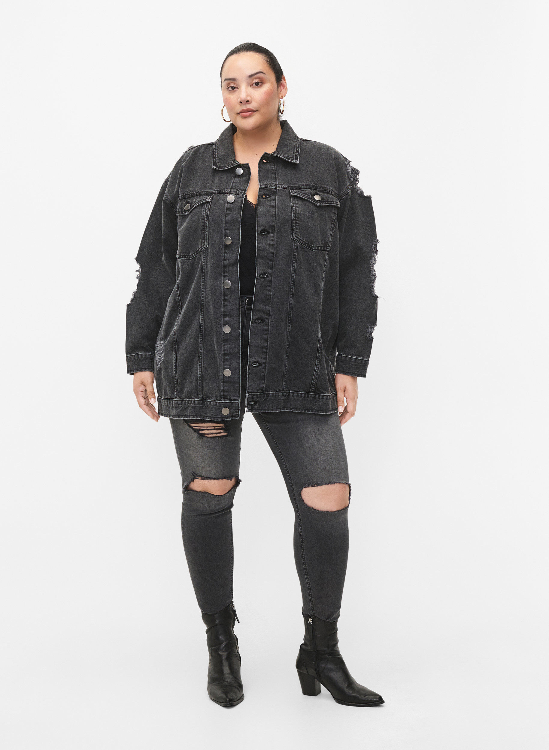 Zizzi L&ouml;st sittande jeansjacka med slitdetaljer, Dark Grey Denim, Model image number 3