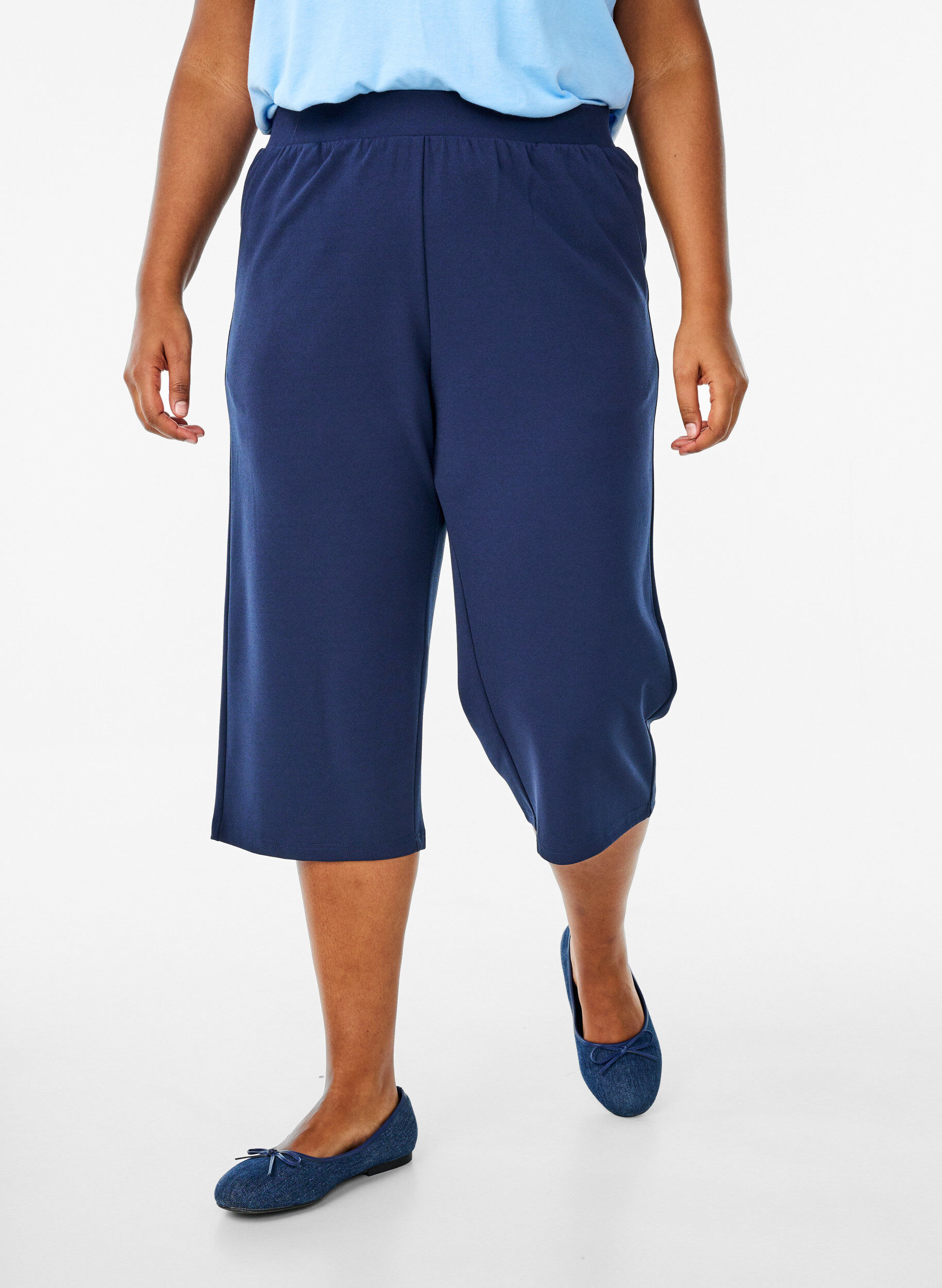 Zizzi FLASH - H&ouml;gmidjade knickers med l&ouml;s passform, Bl&aring;, Model image number 2