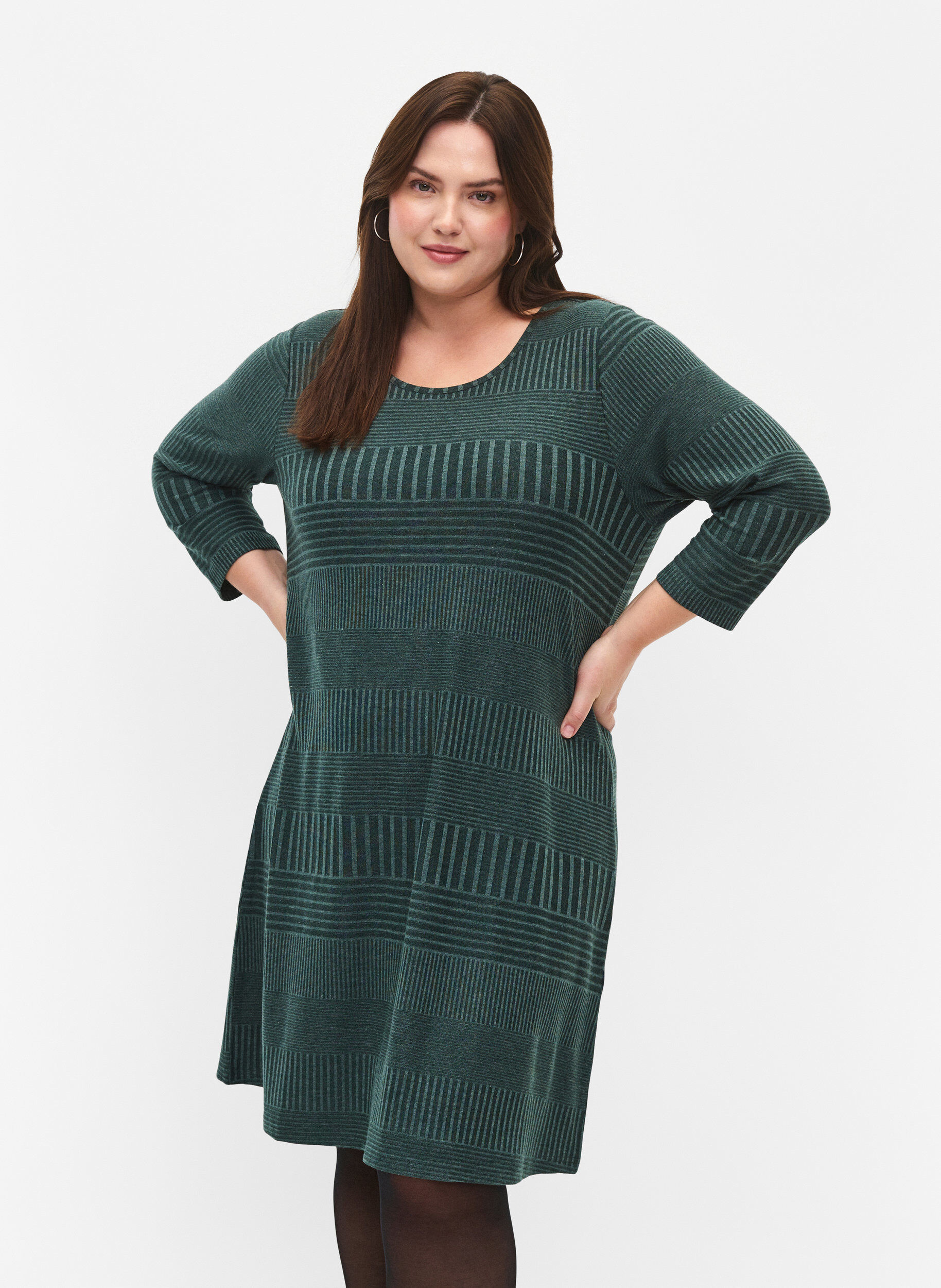 Zizzi Kl&auml;nning med trekvarts&auml;rm och randigt m&ouml;nster, Scarab Melange, Model image number 0