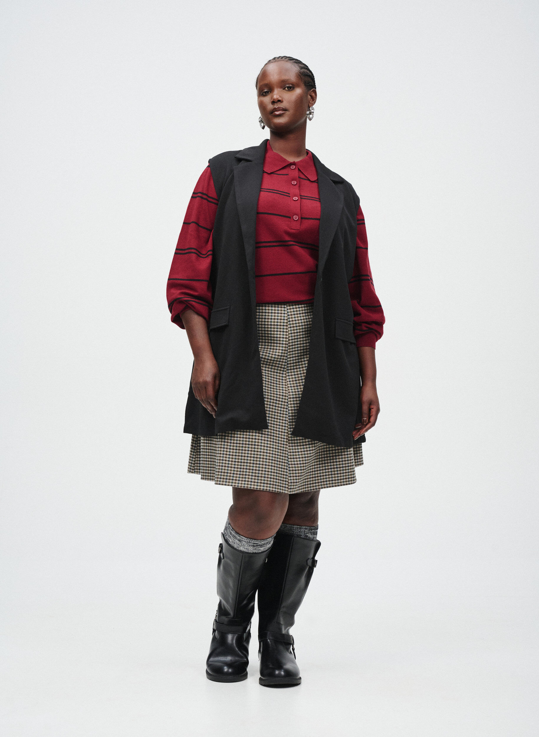 Zizzi &Auml;rml&ouml;s kavajv&auml;st med klassiska slag, Svart, Image image number 0