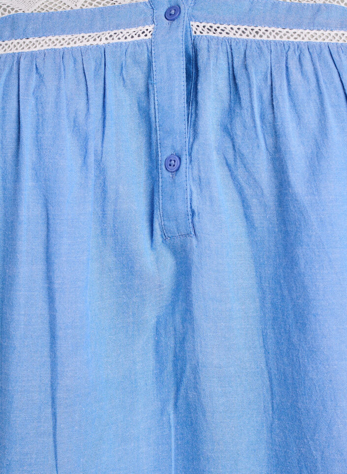 &Auml;rml&ouml;s blus i bomull med volangkanter, Bl&aring;, Packshot image number 2