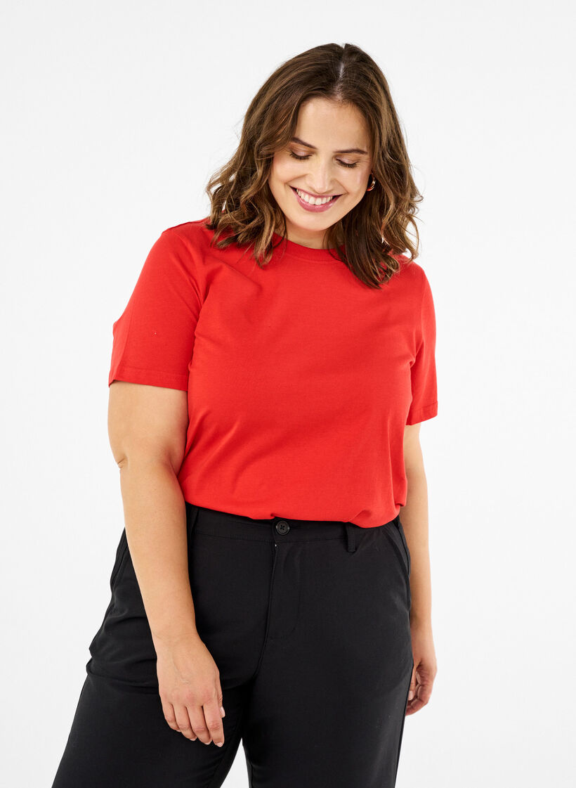 Enkel t-shirt i bomull med rund halsringning, R&ouml;d, Model image number 0