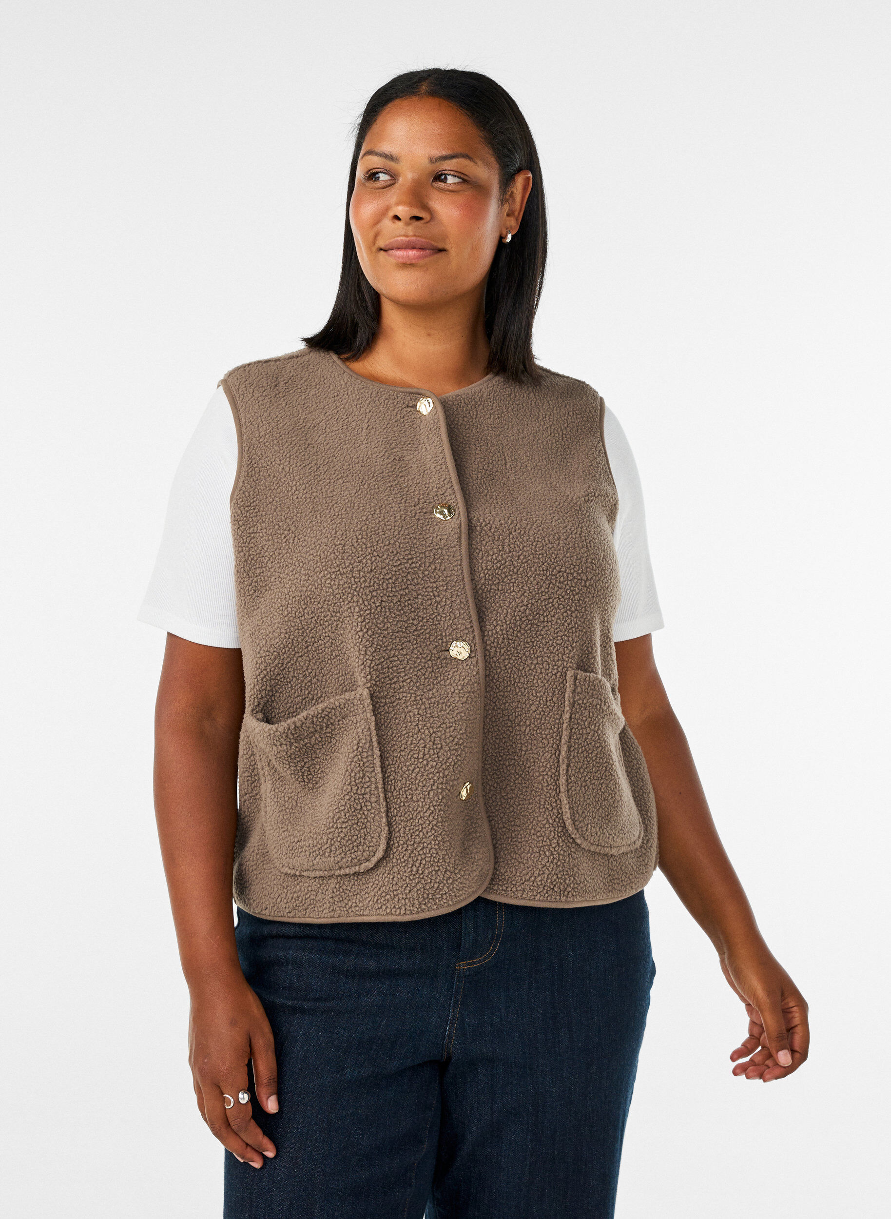 Teddyv&auml;st med knappar och fickor, Brun, Model